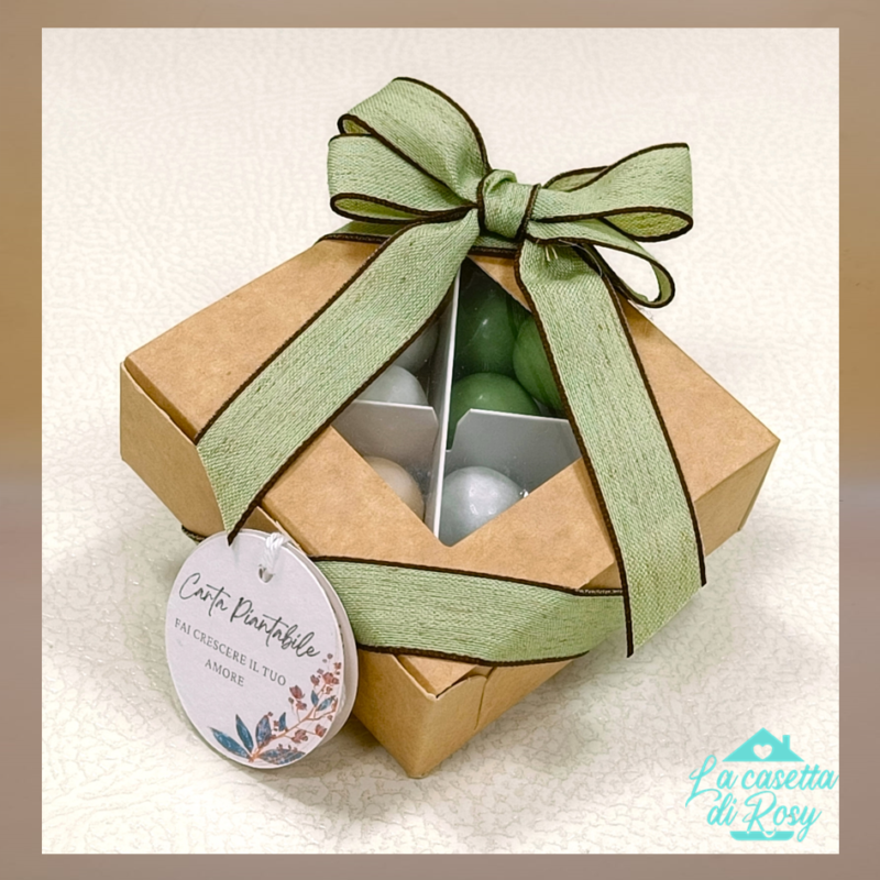 Scatolina degustazione con confetti e tag piantabile. Originale bomboniera eco chic, perchè contiene carta piantabile. Auspicio di fertilità e serenità.